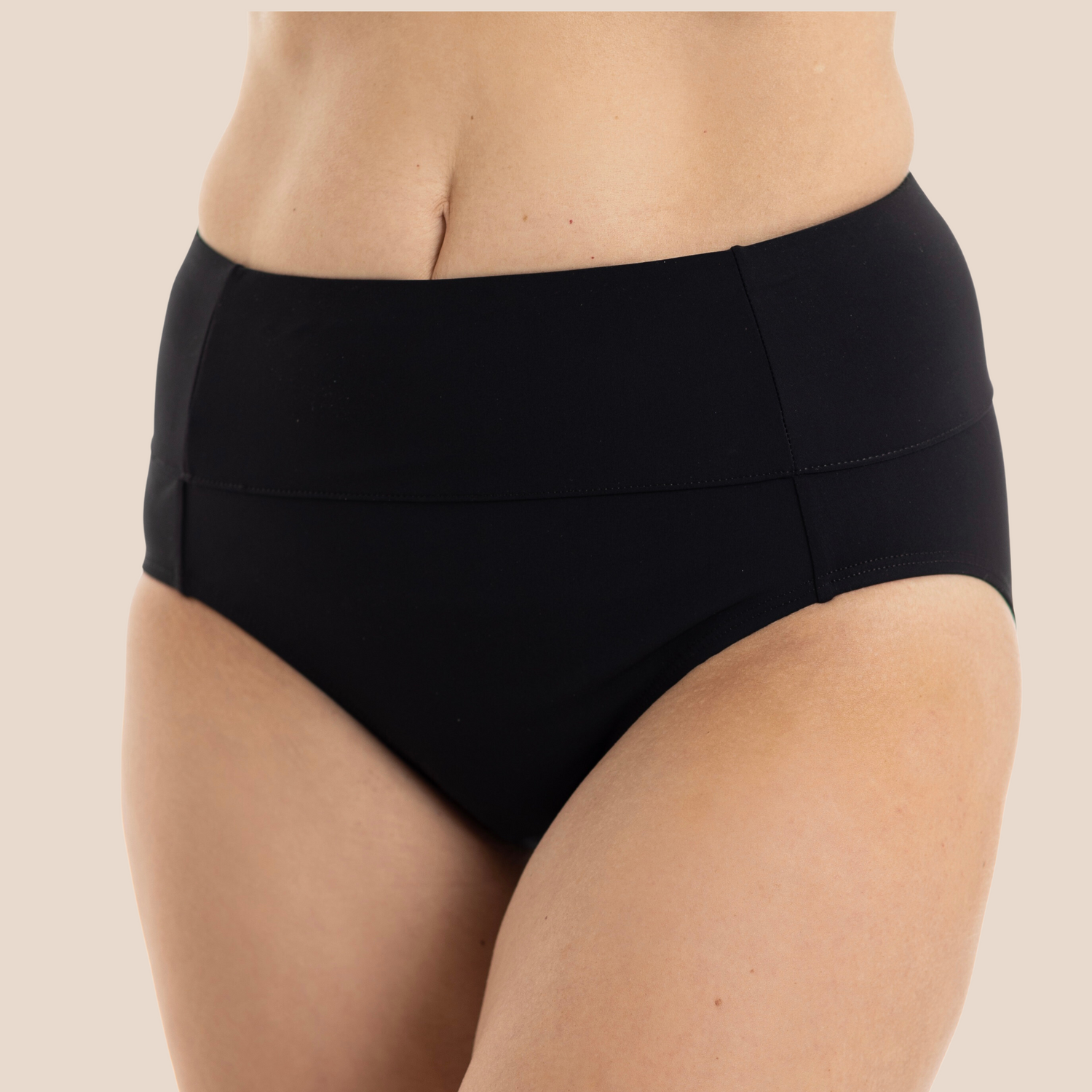 Hi-Rise Bikini Bottom - Black